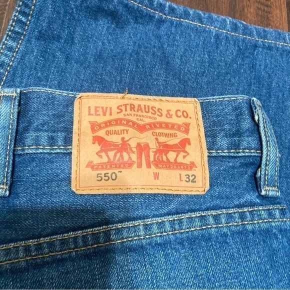 LEVI’S 550 jeans 48x26 altered GUC - Picture 10 of 13